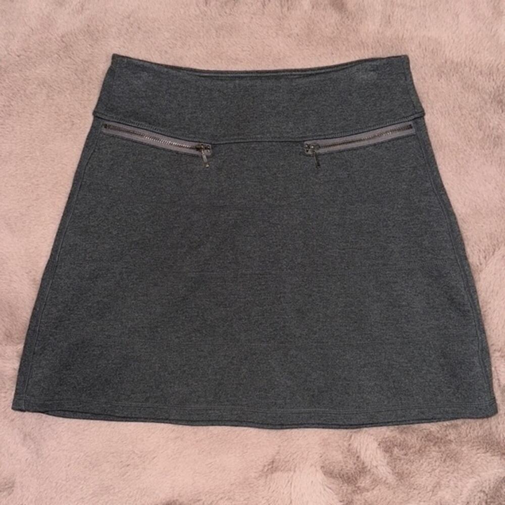 Athleta Strata A Line Skirt Women’s Black Zippered Pocket Style XSP